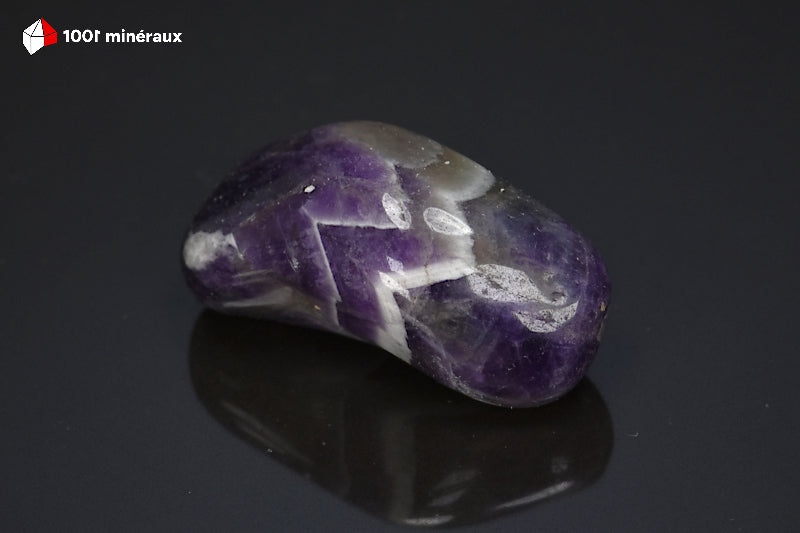 Minéral poli d'améthyste à chevrons de Namibie