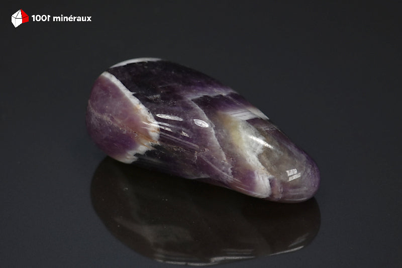 Minéral poli d'améthyste à chevrons de Namibie