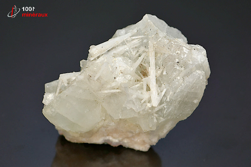 Minéral cristallisé d'apophyllite et de scolécite d'Inde