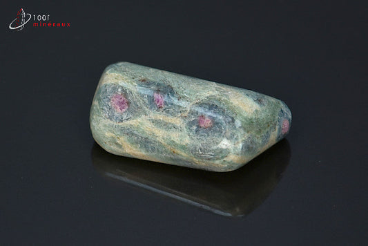 Minéral poli de fuchsite à rubis d'Inde