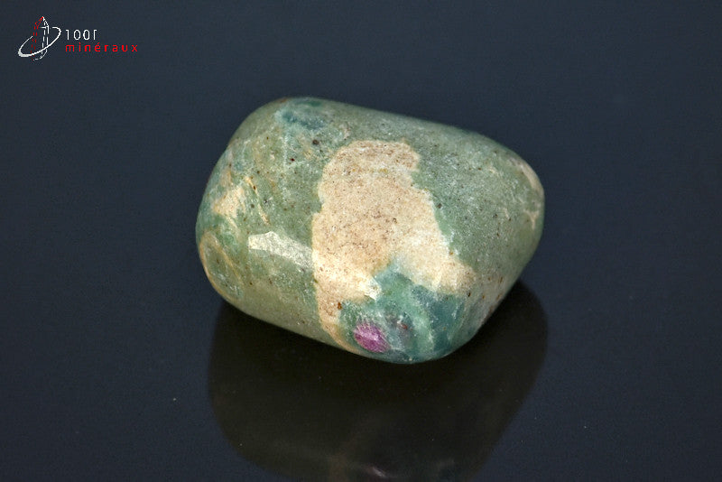 Minéral poli de fuchsite à rubis d'Inde