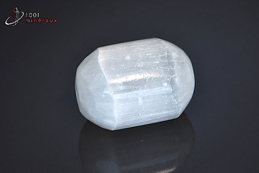 Minéral poli de sélénite blanche du Maroc