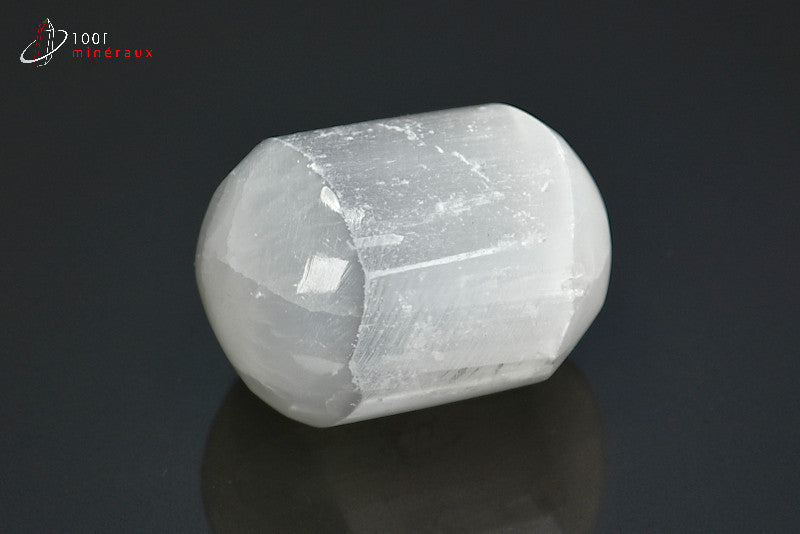 Minéral poli de sélénite blanche du Maroc
