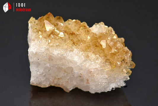 Minéral cristallisé de citrine du Brésil