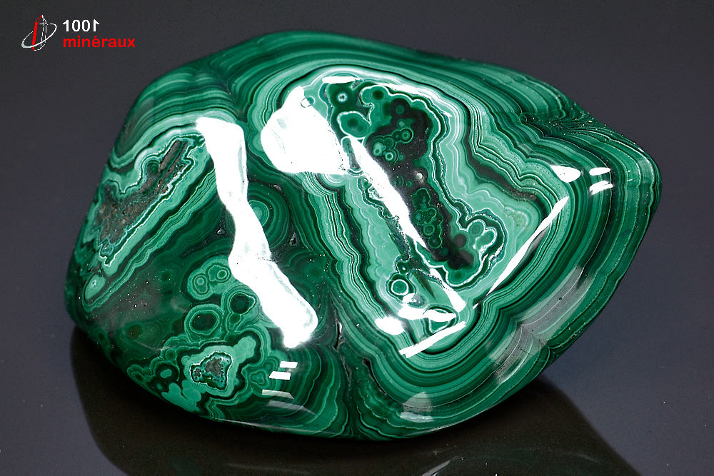 Malachite polie forme libre RDC - Face grands cercles concentriques vert clair - 393 g - BC925
