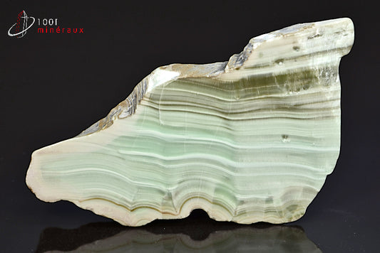 Minéral d'aragonite vert polie d'Espagne