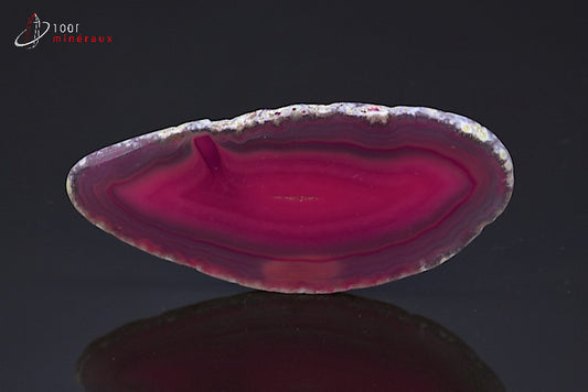 Tranche d'agate rose teintée polie minéral du Brésil