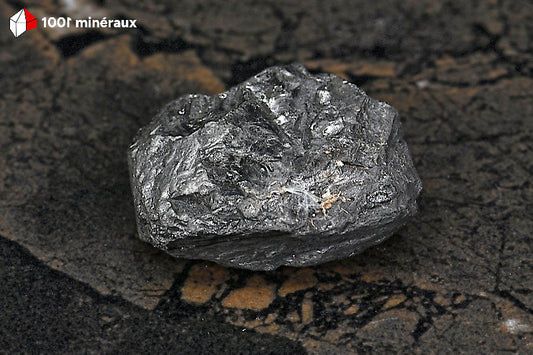 Shungite brute de Russie - Surface noire submétalique naturelle - 19 g - BD646