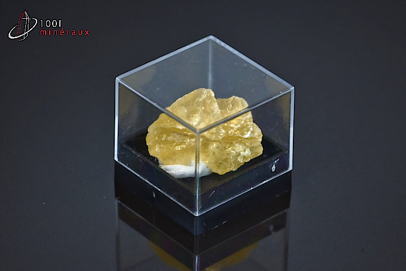 Minéral cristallisé de brucite jaune du Pakistan