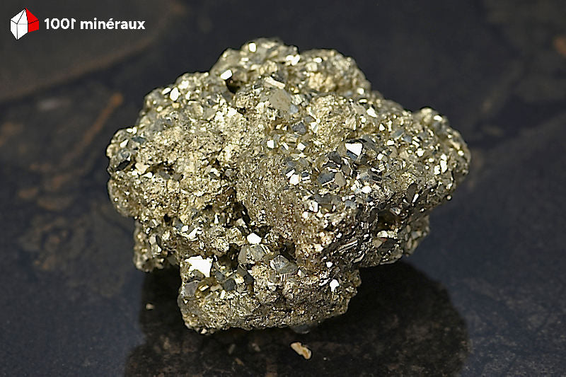 Pyrite brute Pérou - Forme aplatie couverte de pyritoèdres dodécaédriques 1-5 mm - 397 g - BD981
