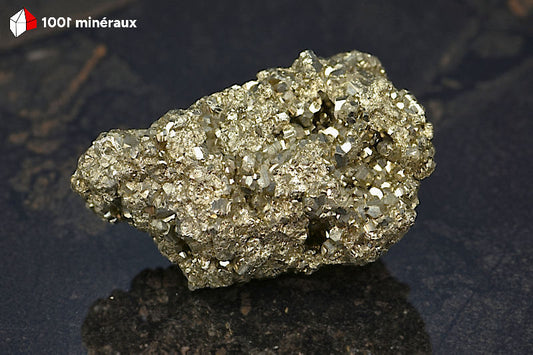 Pyrite brute Pérou - Forme allongée épaisse, tapis de pyritoèdres 1-3 mm dorés - 277 g - BD983
