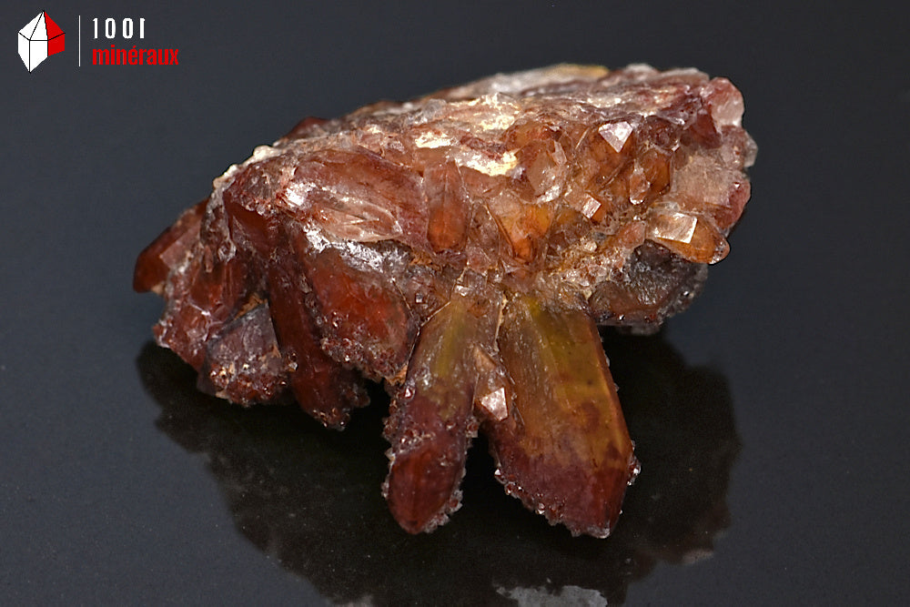 Minéral cristallisé de quartz rouge hématoïde du Maroc