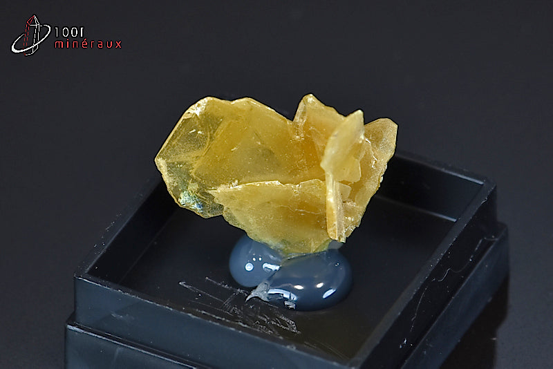 Minéral cristallisé de wulfénite du Maroc