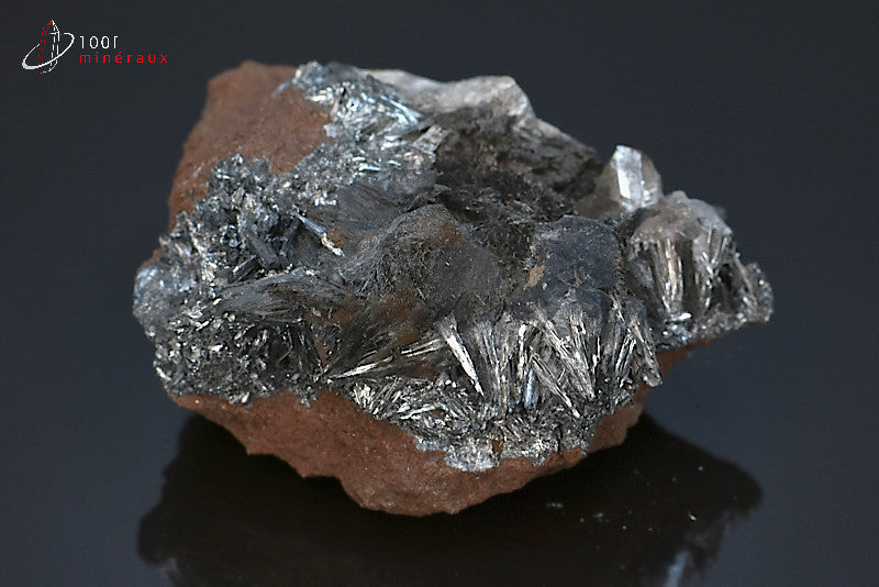 Minéral cristallisé de pyrolusite de manganèse du Maroc
