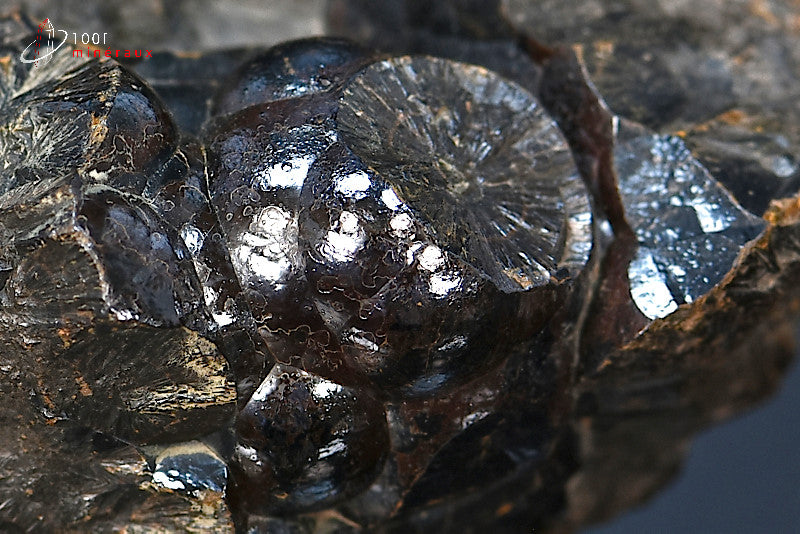 Minéral cristallisé d'hématite mamelonnée du Maroc