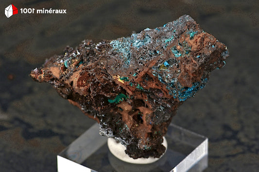 Allophane sur Limonite de Salsigne (Aude) - Microcristaux bleus. Pièce unique.