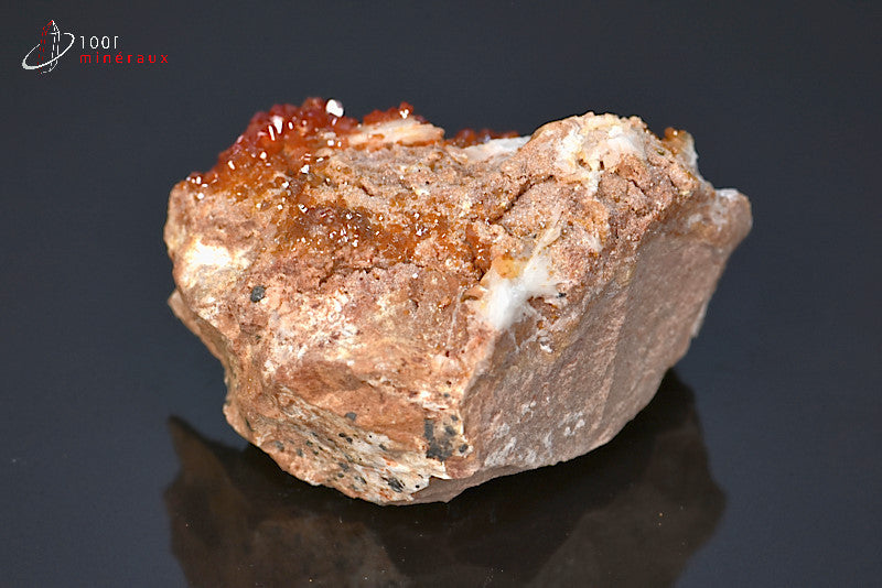 Minéral cristallisé de vanadinite du Maroc