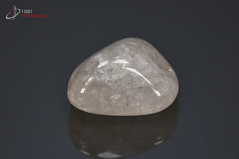 Minéral poli de cristal de roche du Brésil