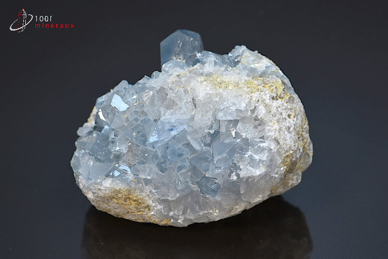 Minéral cristallisé de célestine de Madagascar