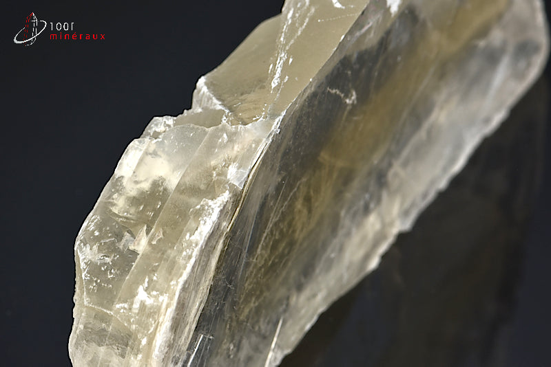 Minéral cristallisé de gypse transparent de France