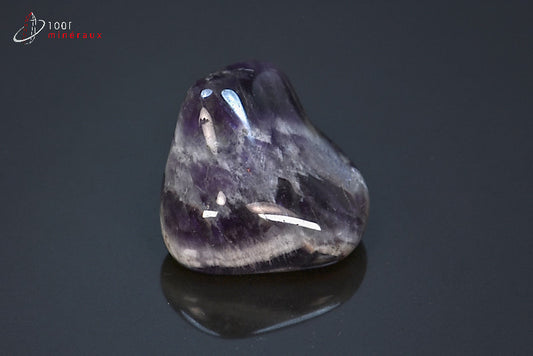 Minéral d'améthyste polie violette de Namibie