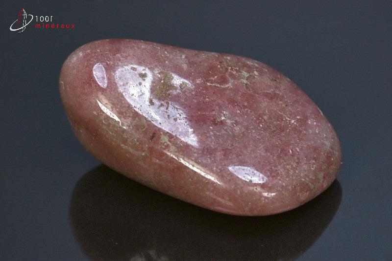 Minéral poli d'aventurine rouge d'Inde