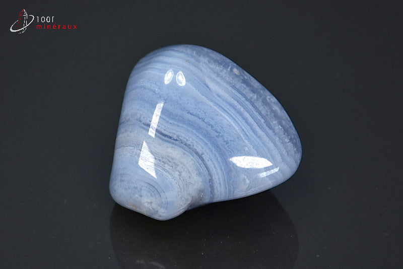 Blue Lace Agate Namibie - Détail des fines bandes ondulées bleu et blanc, forme massive - 35 g
