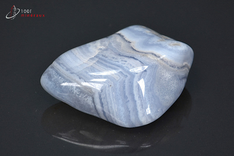 Blue Lace Agate Namibie - Pierre roulée plate, bandes bleu foncé, bleu clair et blanc - 29 g - BF501
