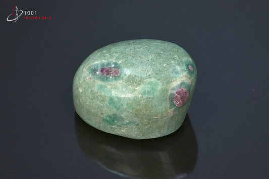 Minéral poli de fuchsite à rubis d'Inde