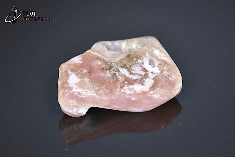 Minéral poli d'opale rose du Pérou