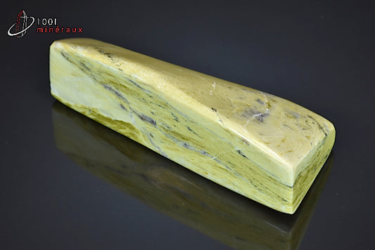 Minéral poli de serpentine verte en forme libre du Pakistan