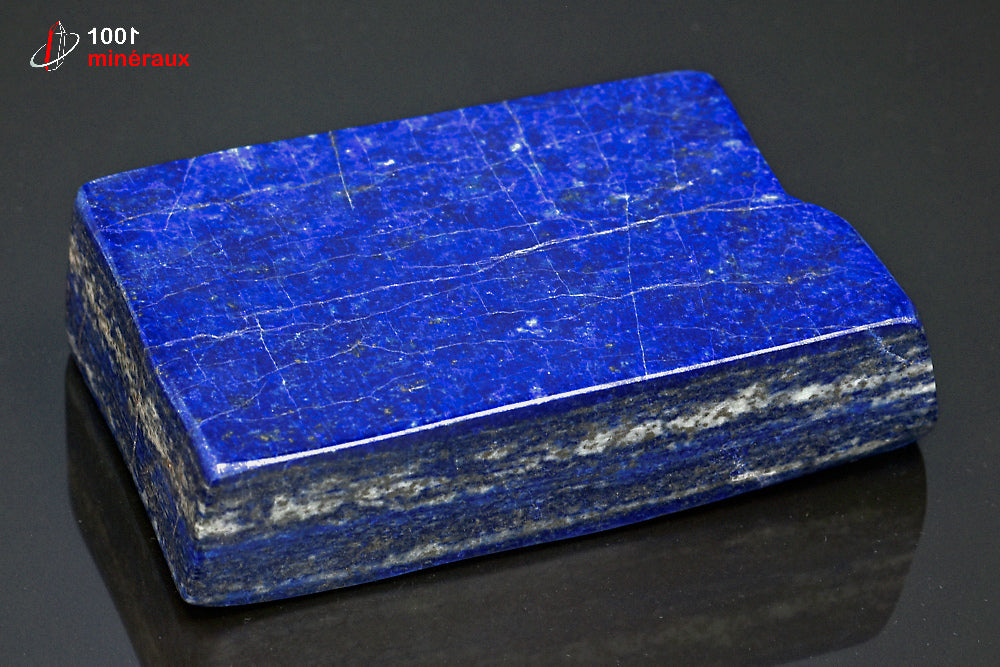 Minéral poli de lapis-lazuli en forme libre d'Afghanistan