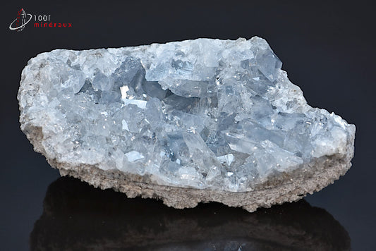 Minéral cristallisé de célestine de Madagascar