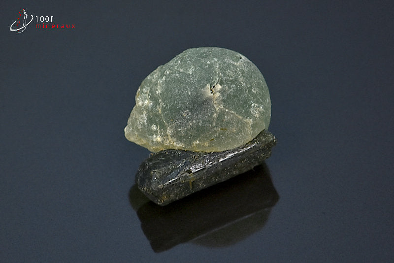 Minéral cristallisé d'épidote du Mali