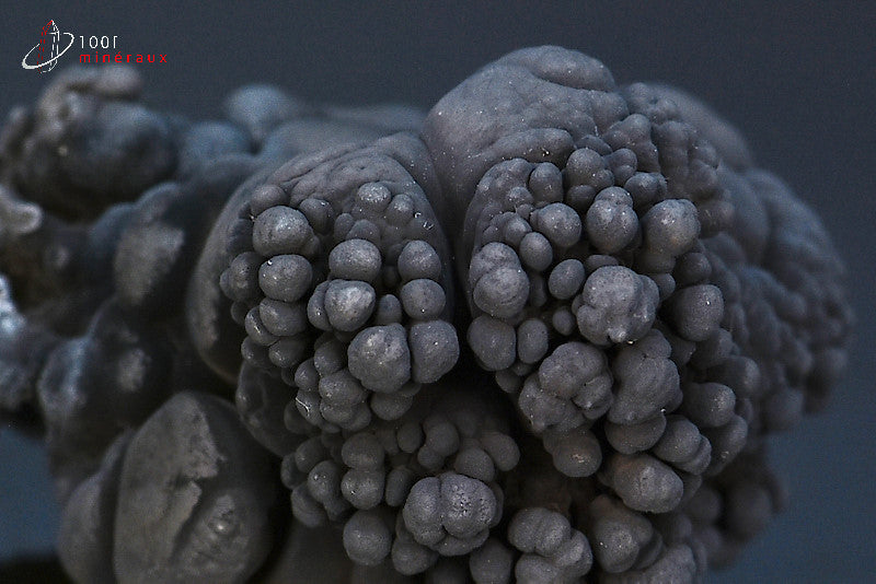 Minéral cristallisé de romanèchite noire du Brésil