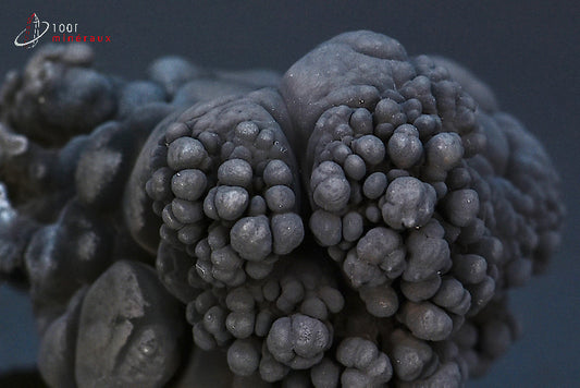 Minéral cristallisé de romanèchite noire du Brésil