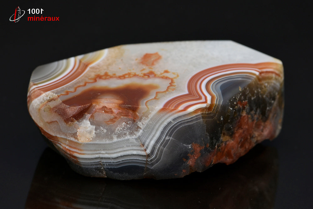 Minéral d'agate zonée multicolore d'Uruguay