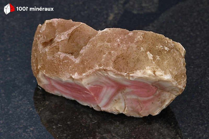 Agate zonée du Botswana - Motifs rose-rouge sur fond blanc - 5,9 x 3,2 x 2,5 cm - BH727
