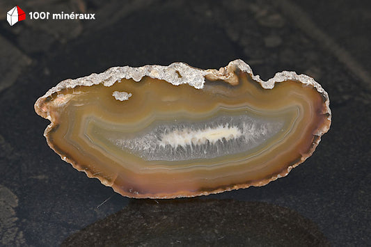Tranche Agate naturelle Brésil - Forme allongée, large bande beige et centre cristallisé translucide - 39 g - BH767
