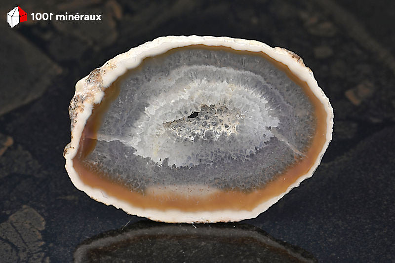 Tranche Agate naturelle Brésil - Détail du cœur cristallisé aux microcristaux de Quartz au centre translucide - 39 g
