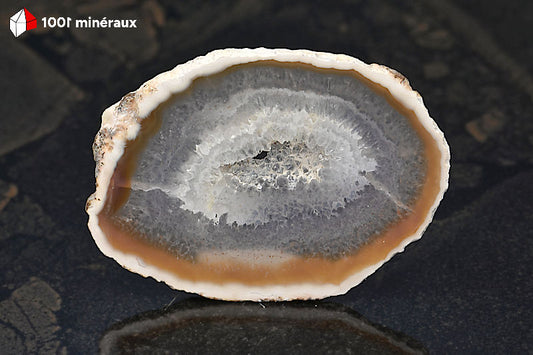 Tranche Agate naturelle Brésil - Détail du cœur cristallisé aux microcristaux de Quartz au centre translucide - 39 g
