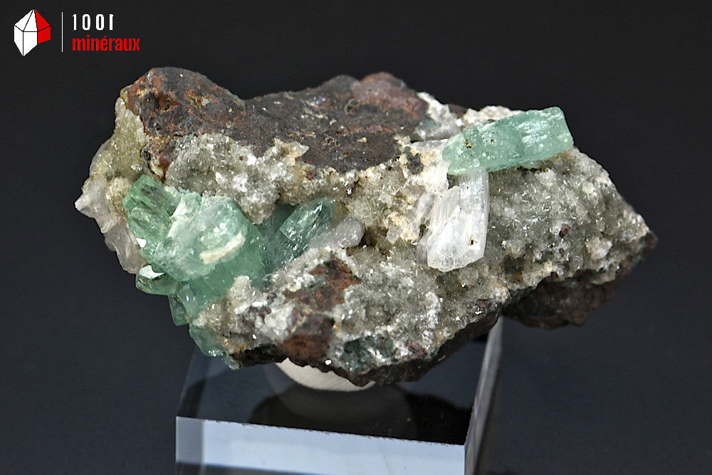Minéral cristallisé d'apophyllite verte et stilbite d'Inde