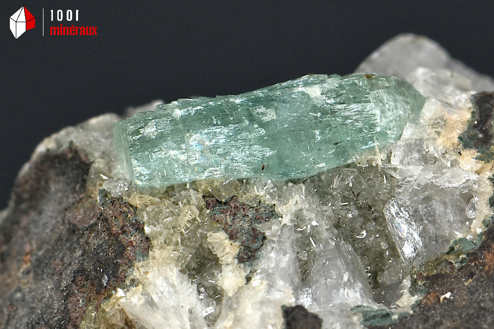 Minéral cristallisé d'apophyllite verte et stilbite d'Inde
