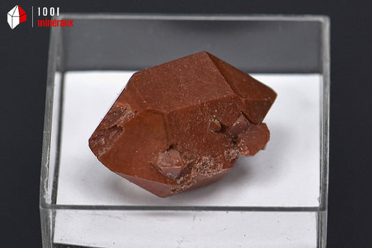 Minéral cristallisé de hyacinthe rouge d'Espagne