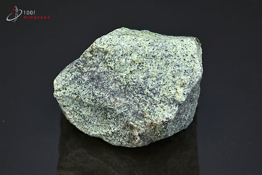 Minéral brut de serpentine verte du Brésil