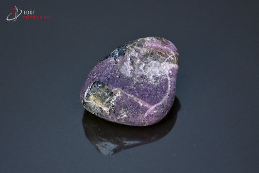 Minéral poli de stichtite violette du Canada