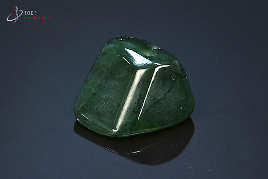 Minéral poli de jade néphrite verte du Pakistan