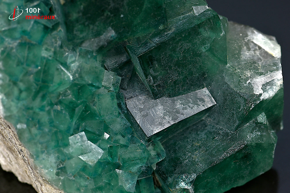 Minéral cristallisé de fluorine verte de Madagascar