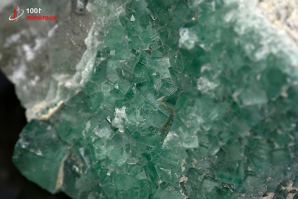 Minéral cristallisé de fluorine verte de Madagascar