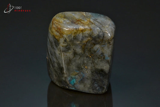 Minéral poli de labradorite de Madagascar
